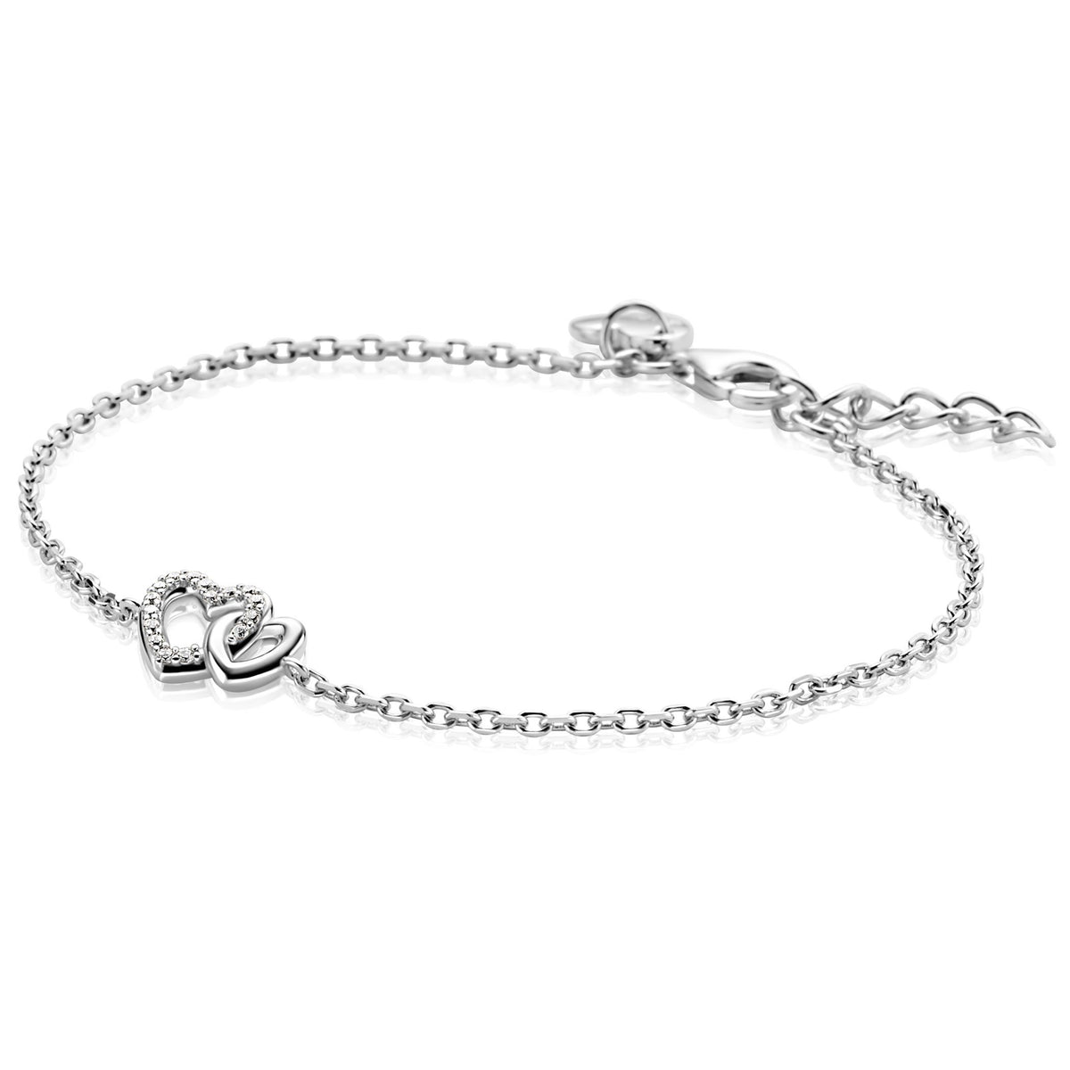 Pulsera de plata con un colgante en forma de corazones entrelazados.