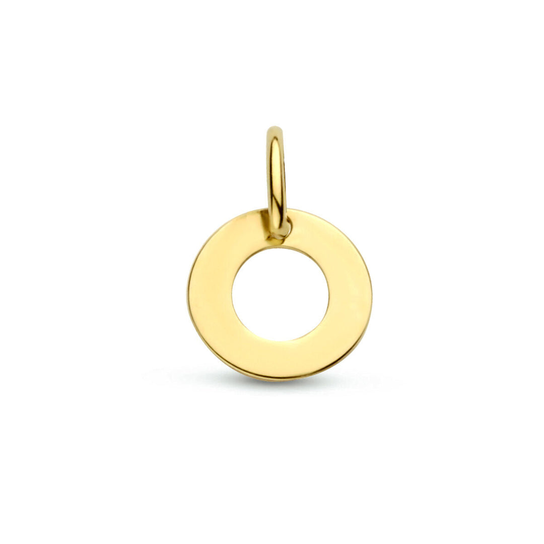 De Van der Kooij Collectie hangerletter 14K geelgoud is een gepolijste, ronde hanger van geelgoud met een uitgesneden middenstuk en een klein oogje bovenaan, ideaal om te combineren met andere letterhangers. De hanger wordt weergegeven tegen een witte achtergrond.