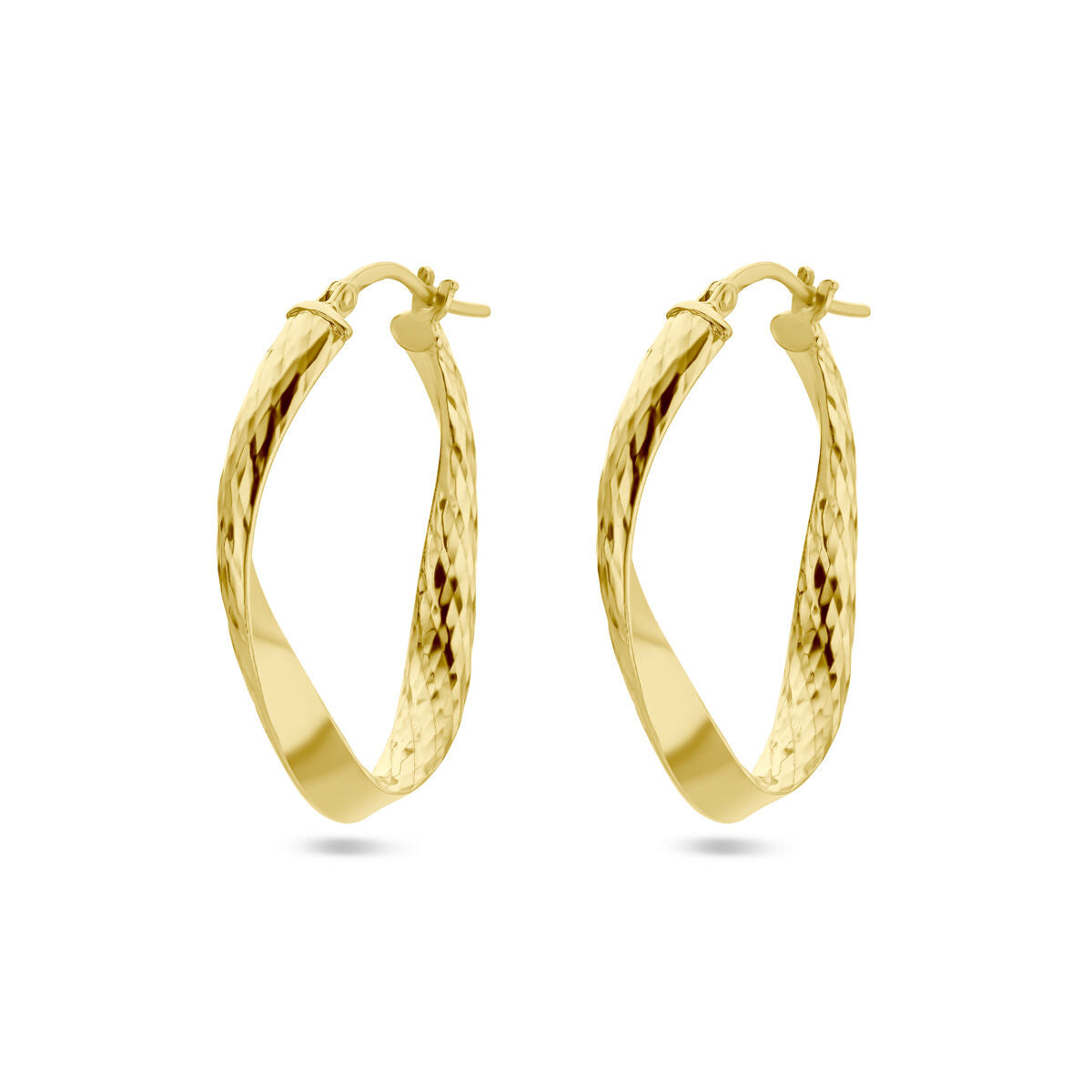 Aros de oro amarillo con acabado diamantado de 1 micrón.