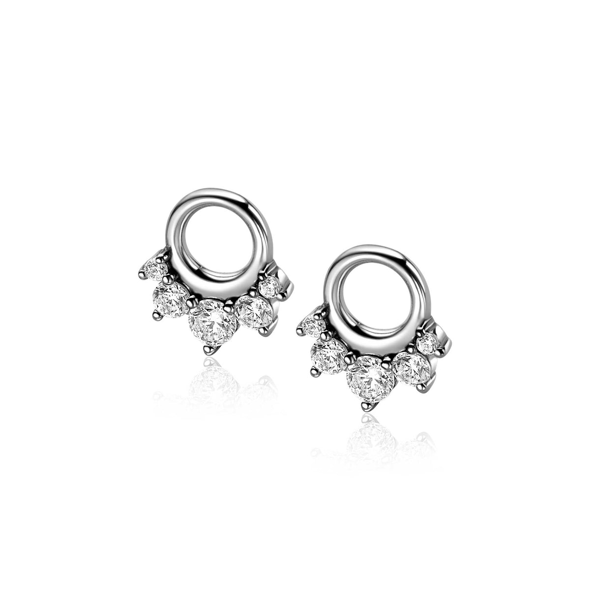 Pendientes de aro de plata con detalles brillantes en forma de gota.