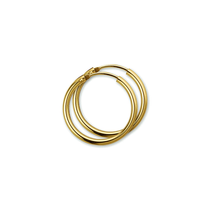 Aros de oro amarillo de 14 quilates, con un diseño simple y elegante.