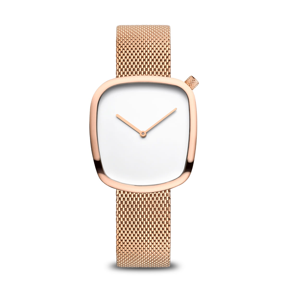 Reloj con caja cuadrada, esfera blanca y correa de malla en tono rosa dorado.