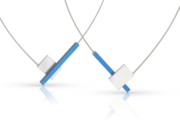 Collier V-vorm met staafje C261B