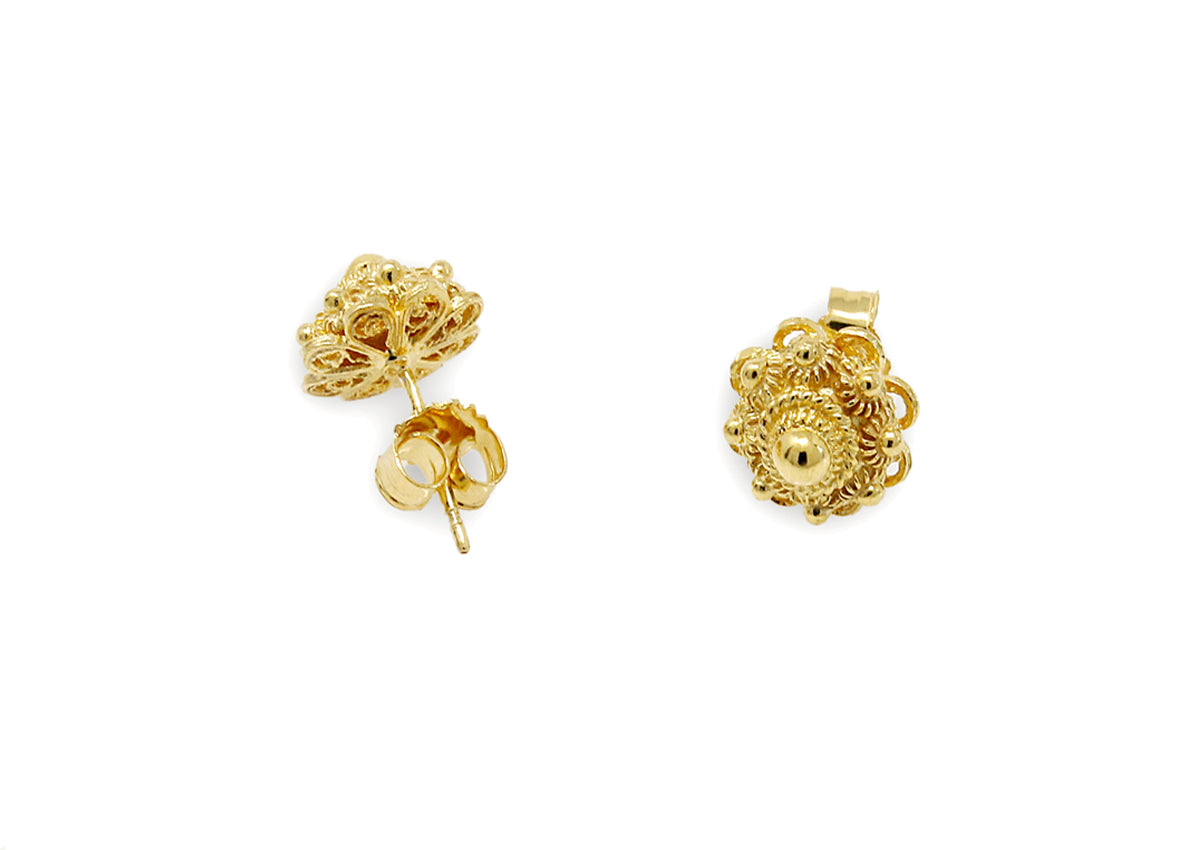 Pendientes de oro de 10 mm con diseño de nudo de Zeeland.
