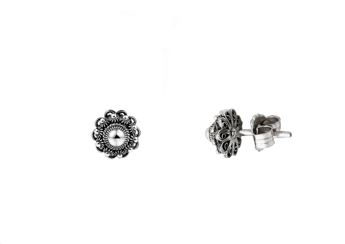 Pendientes de botón de plata con diseño de botón de Zeeland de 8 mm.