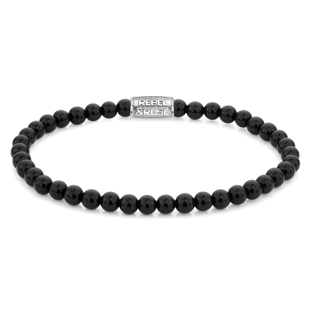 Pulsera de cuentas negras de 4 mm con cierre plateado.