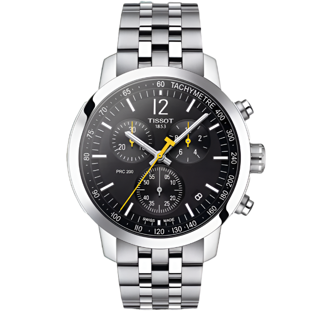 Reloj cronógrafo Tissot PRC 200 con esfera negra, detalles amarillos y correa de acero inoxidable.