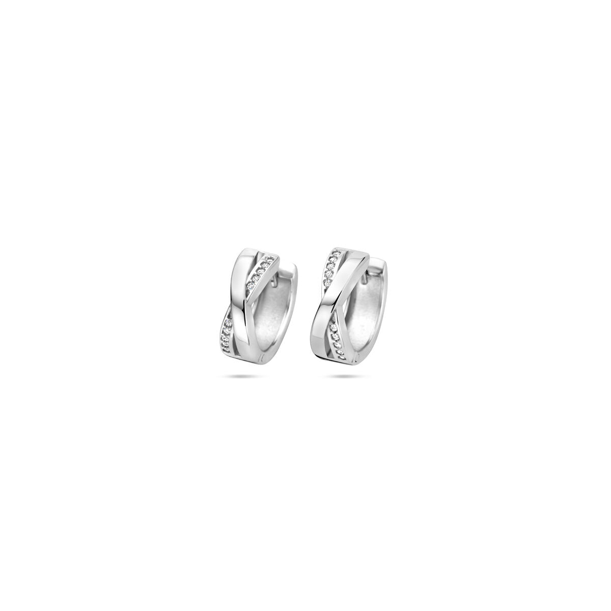 Pendientes de aro de plata rhodium con zirconias de 13 mm.