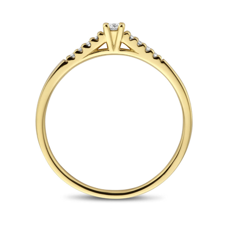 De Van der Kooij Collectie ring diamant 0.07ct H SI in 14K geelgoud heeft een solitaire diamant in klauwzetting en een diamanten rij op de band, getoond tegen een witte achtergrond.