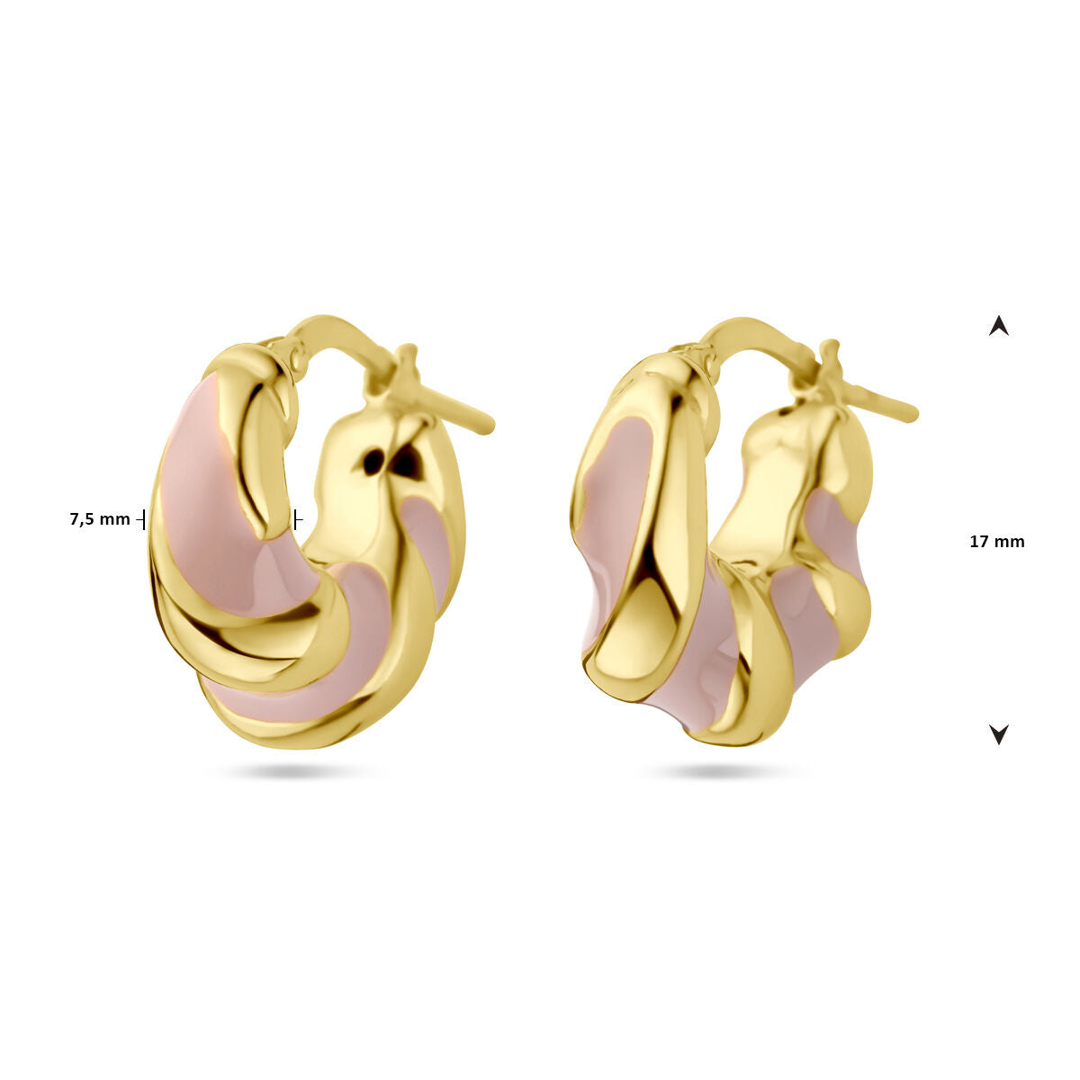 Van der Kooij Collectie oorringen roze emaille 1 micron zilver verguld (geel) met een gedraaid design en roze emaille accenten, 7.5 mm breed en 17 mm hoog, getoond vanuit twee hoeken op een witte achtergrond.