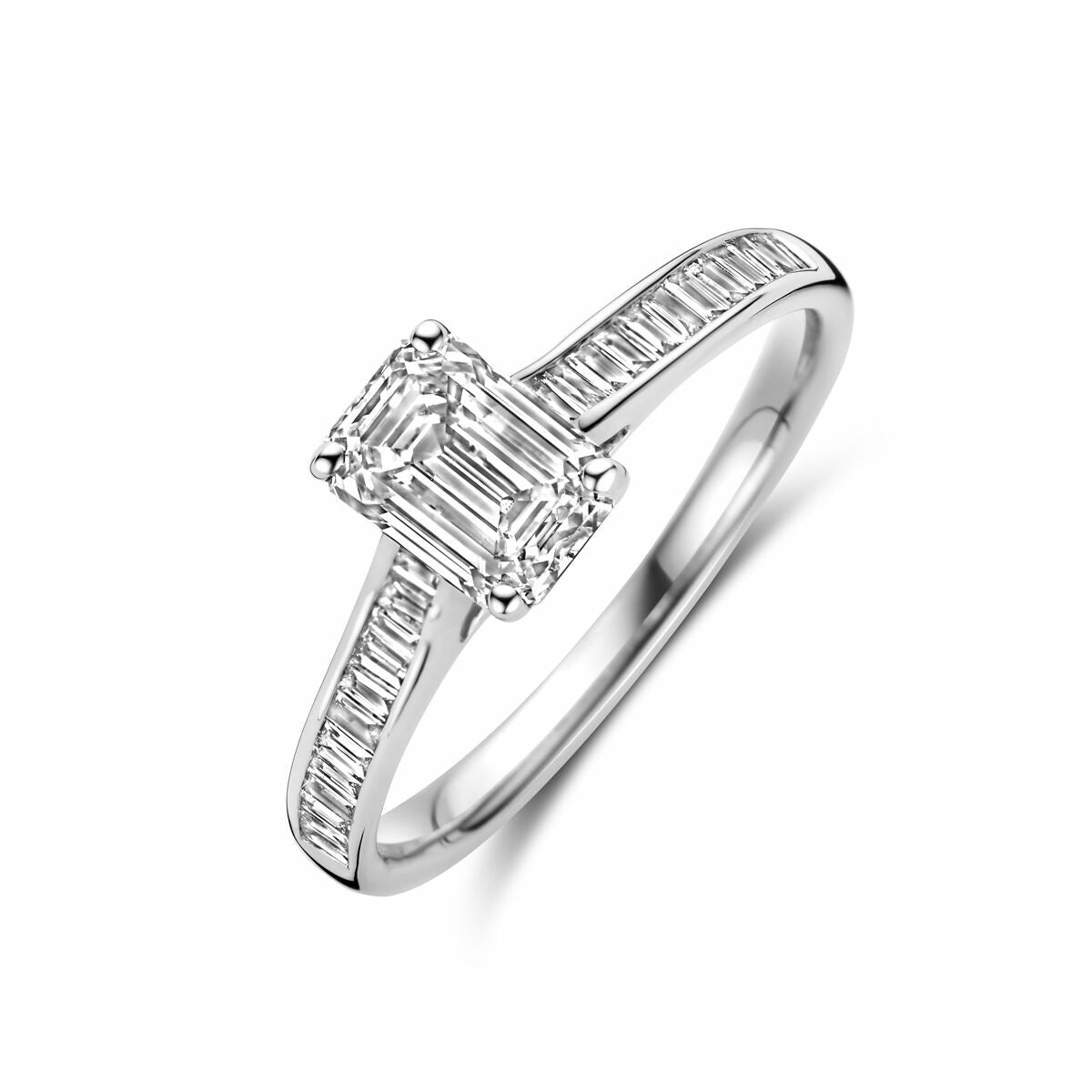 Anillo de oro blanco de 14K con diamante lab-grown de 1.19 ct y detalles de diamantes en el aro.