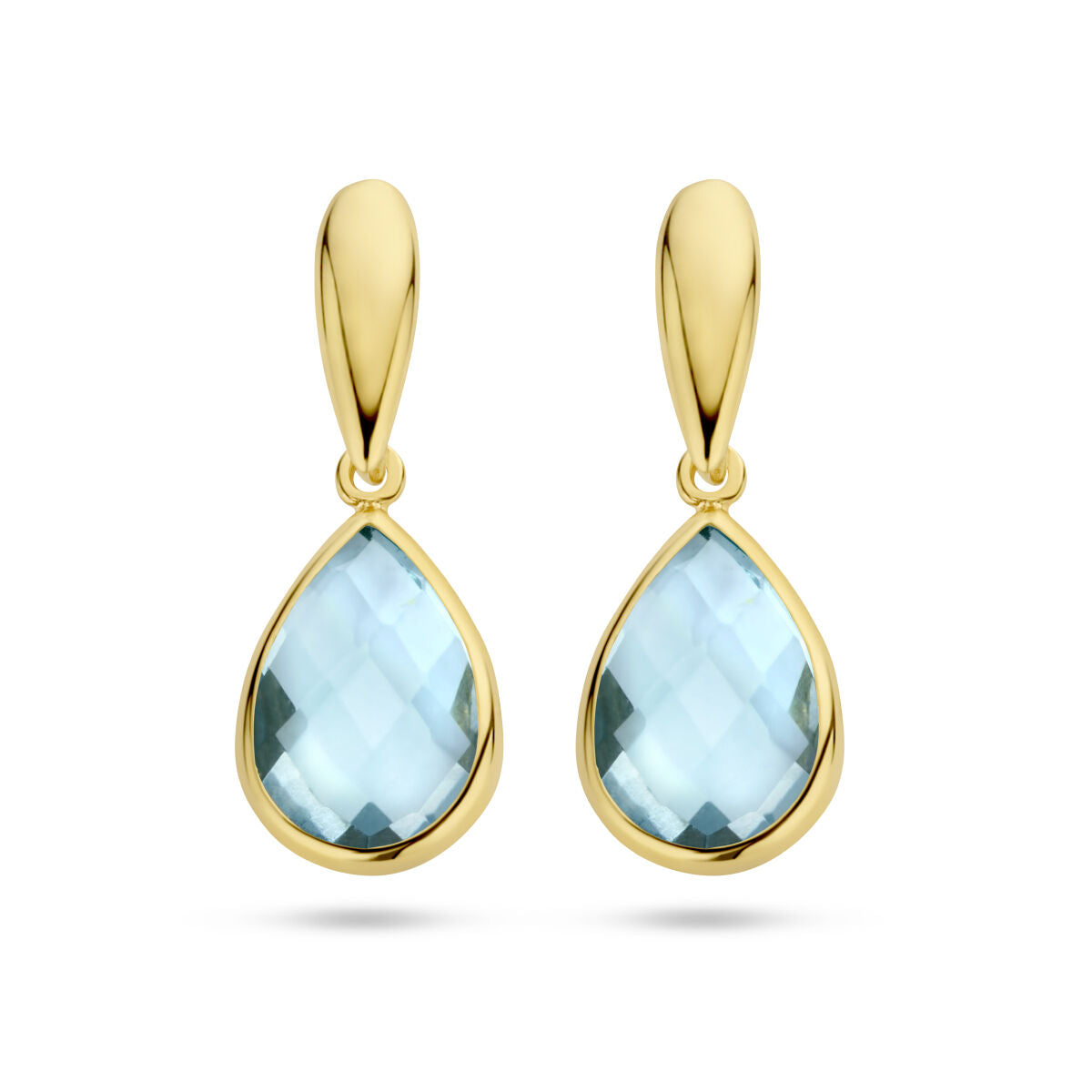 Pendientes largos de topacio azul con acabado en oro amarillo de 14K.