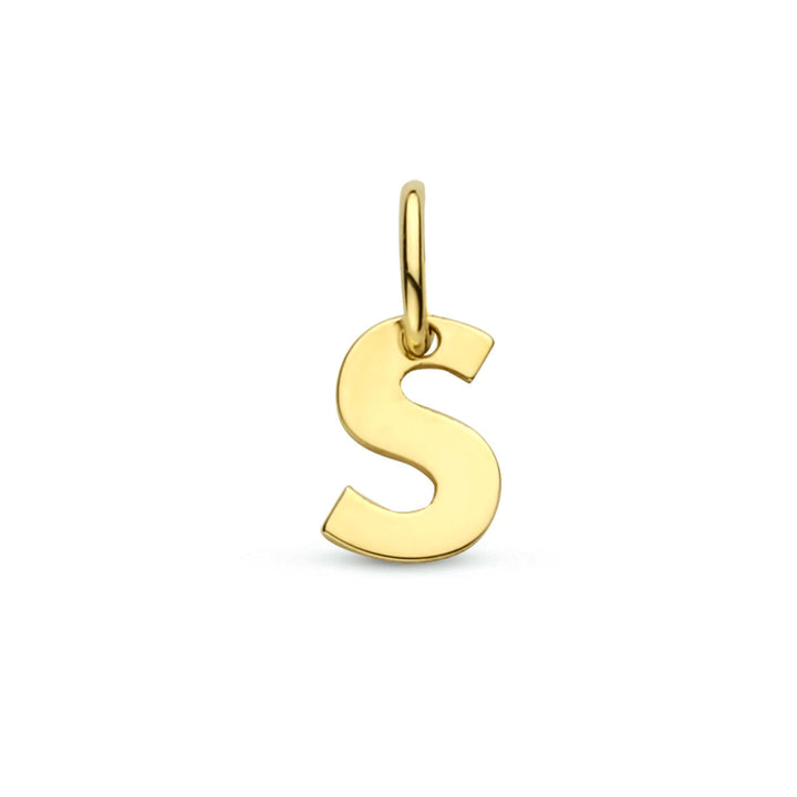 De hangerletter 14K geelgoud uit de Van der Kooij Collectie is een gouden S-vormige hanger met een klein oogje, perfect om aan een ketting of armband te hangen: een tijdloos en elegant accessoire.