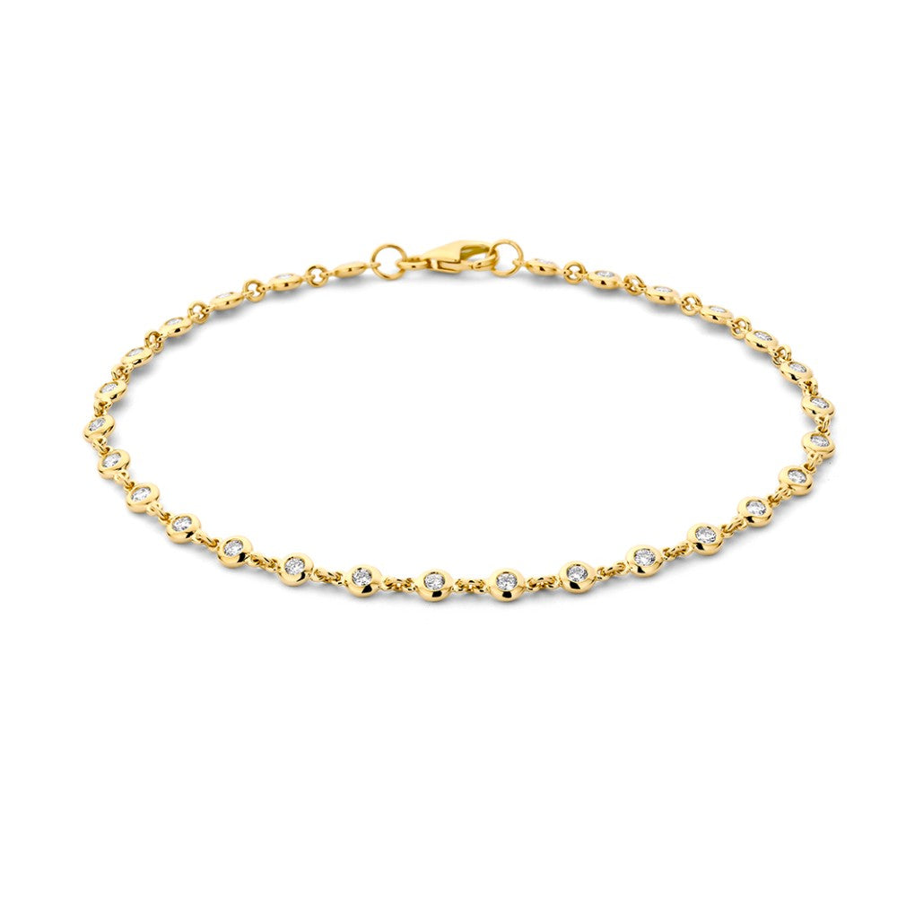 Pulsera de oro amarillo con brillantes de 0,61 quilates, diseño delicado y brillante.
