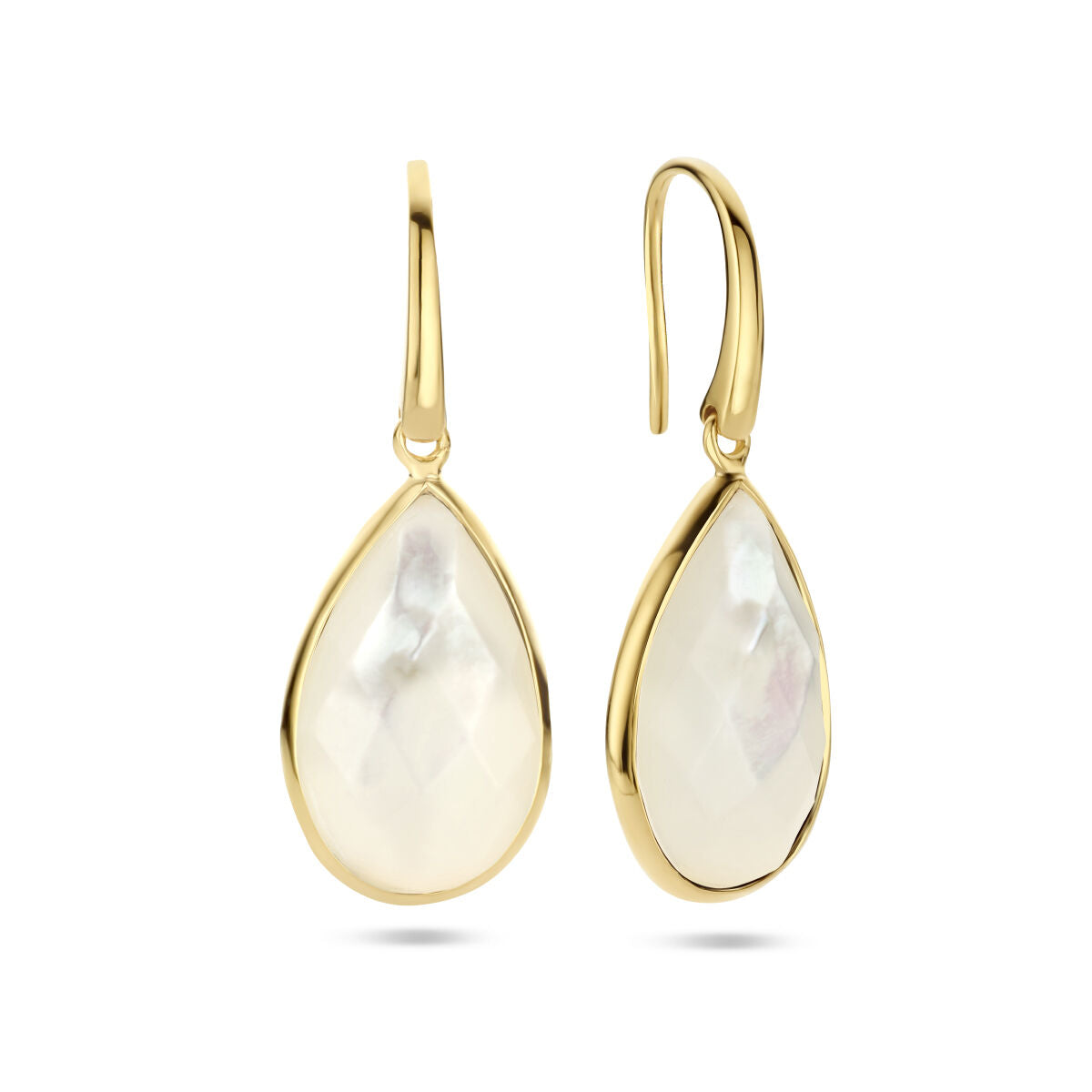 pendientes de perla con gancho francés en plata chapado en oro amarillo