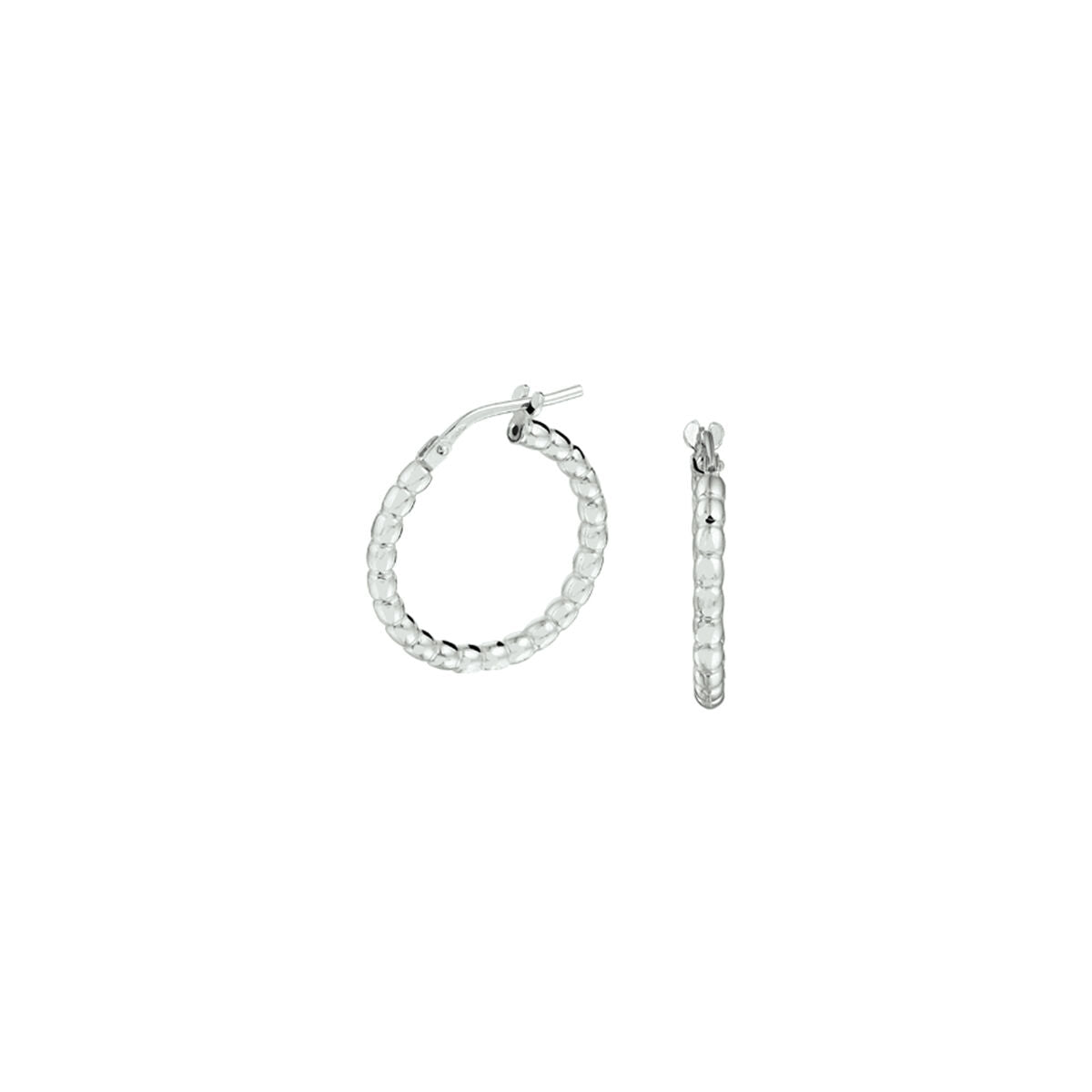 Aros de plata rhodium con un diseño trenzado y acabado brillante.