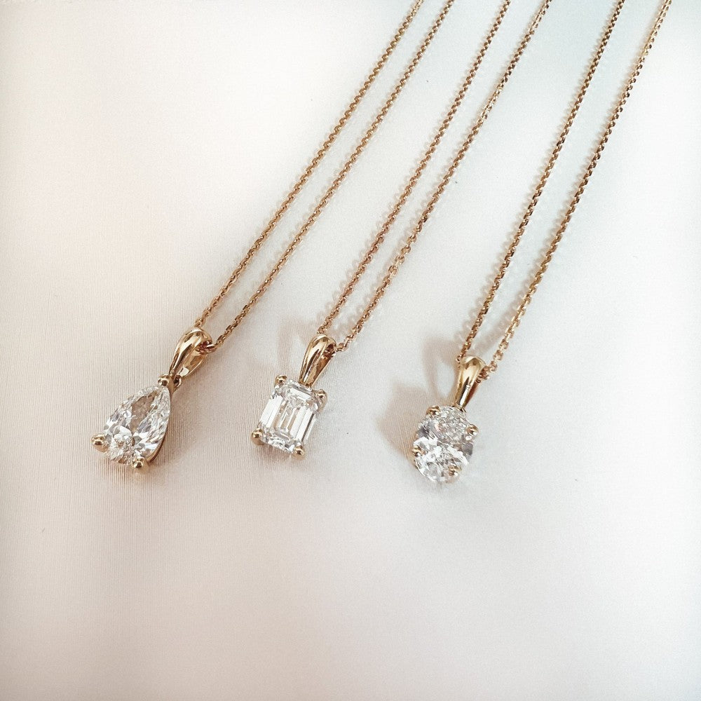 Collar Ava 0,50 crt. oro blanco