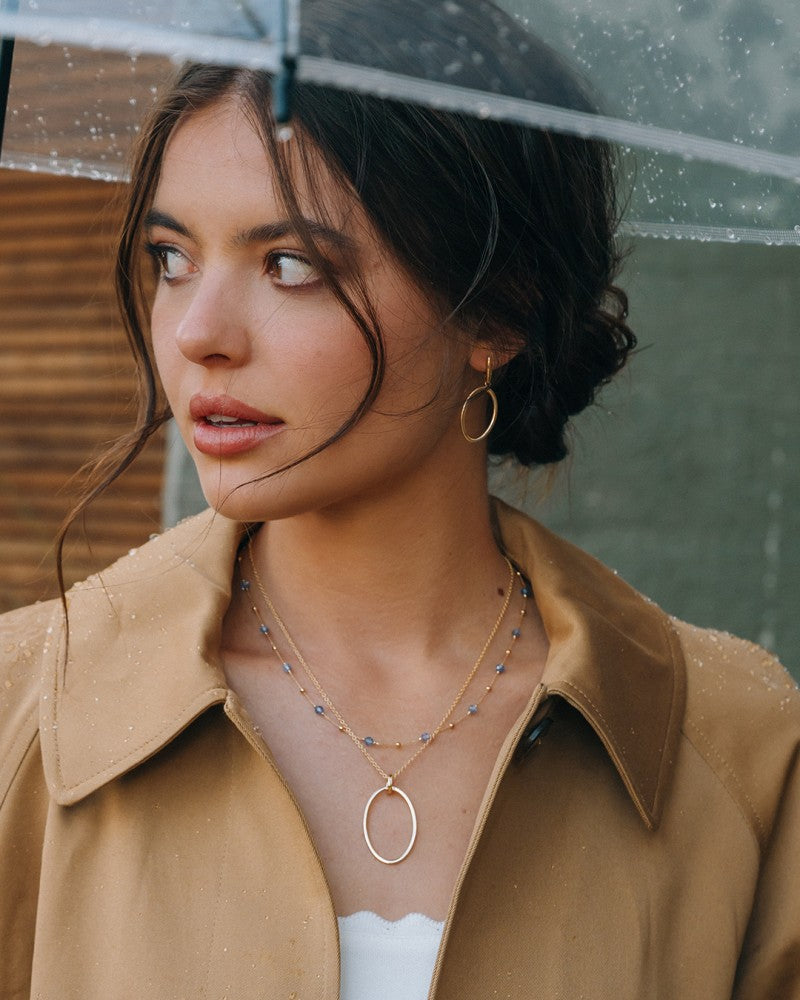 Collar elegante de oro amarillo con colgante ovalado abierto – 14 quilates de oro, diseño atemporal
