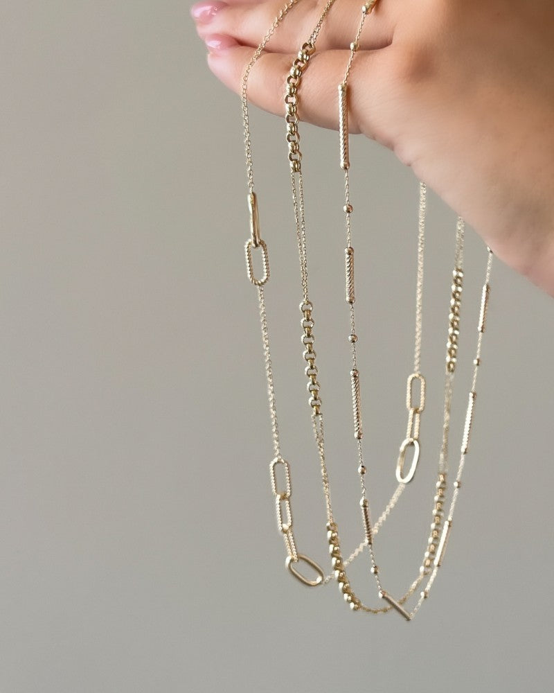 Collar de oro amarillo – Joya sutil y elegante de mujer
