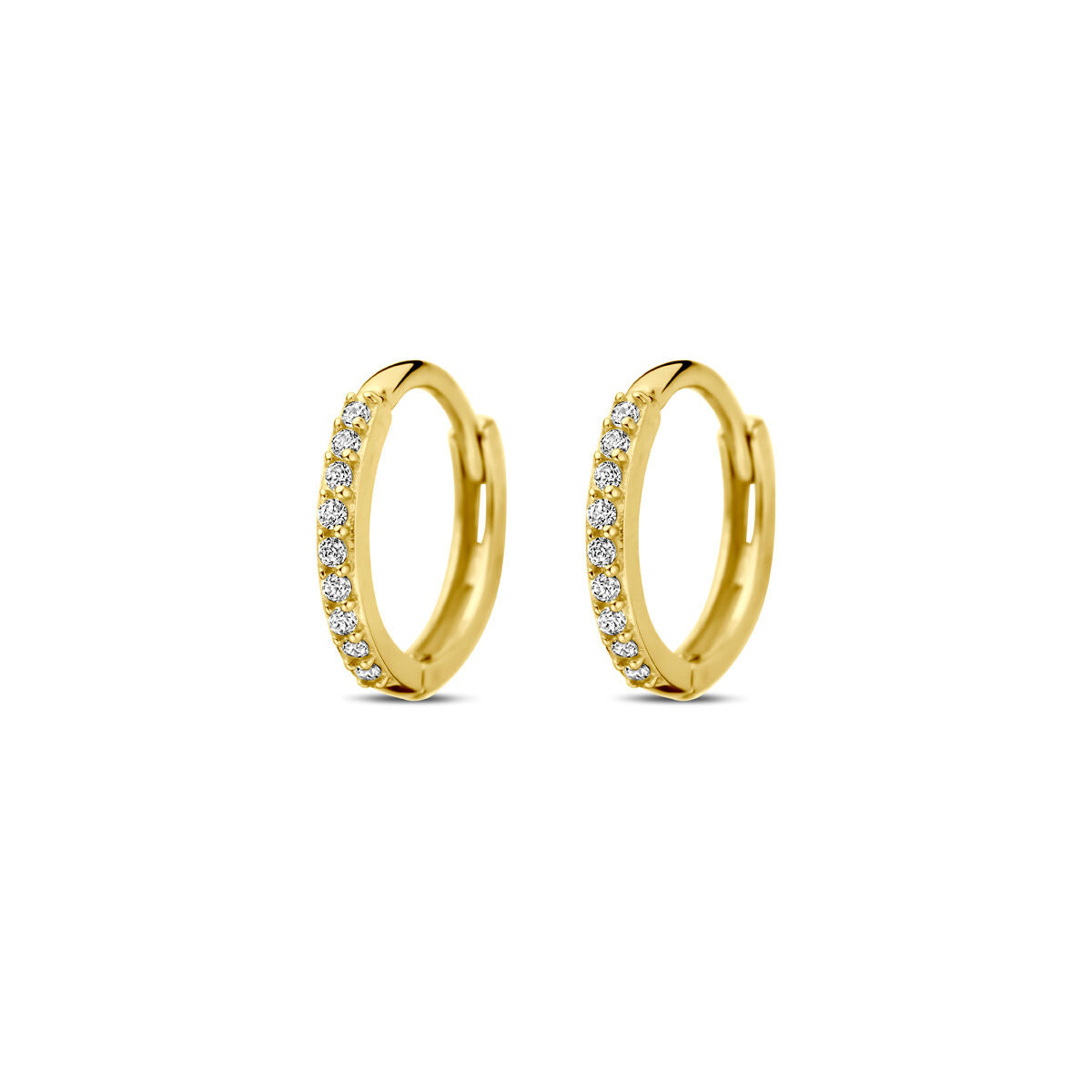 Pendientes de aro de 10 mm en oro amarillo de 14K con circonitas brillantes.