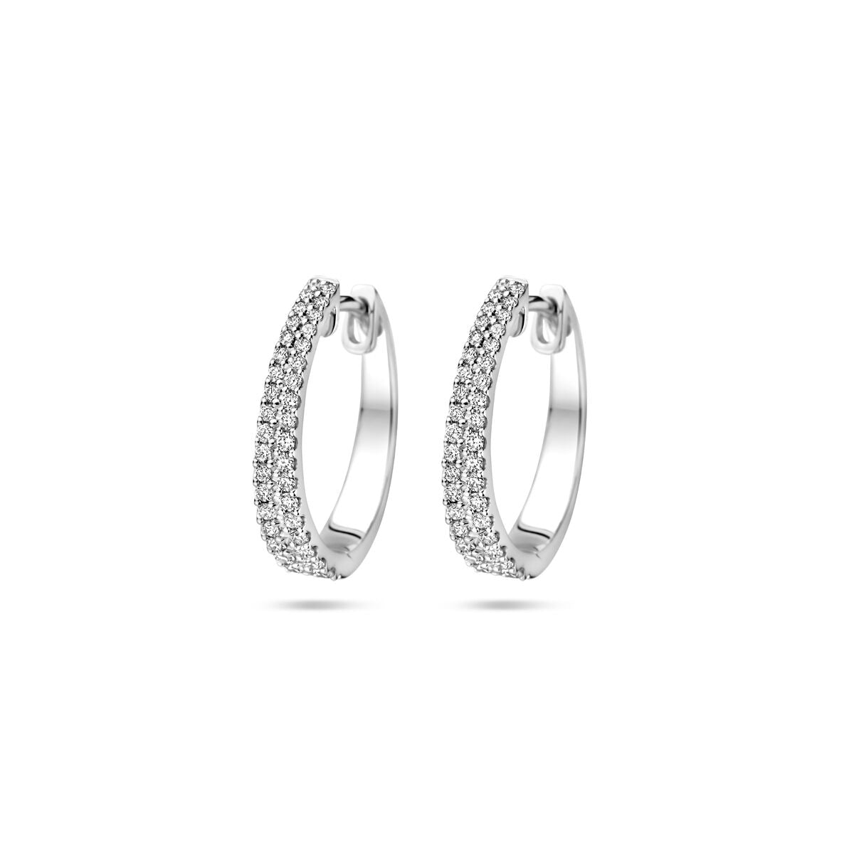 Aros de oro blanco de 14K con diamantes H SI de 3,5 mm, diseño tubular y brillante.