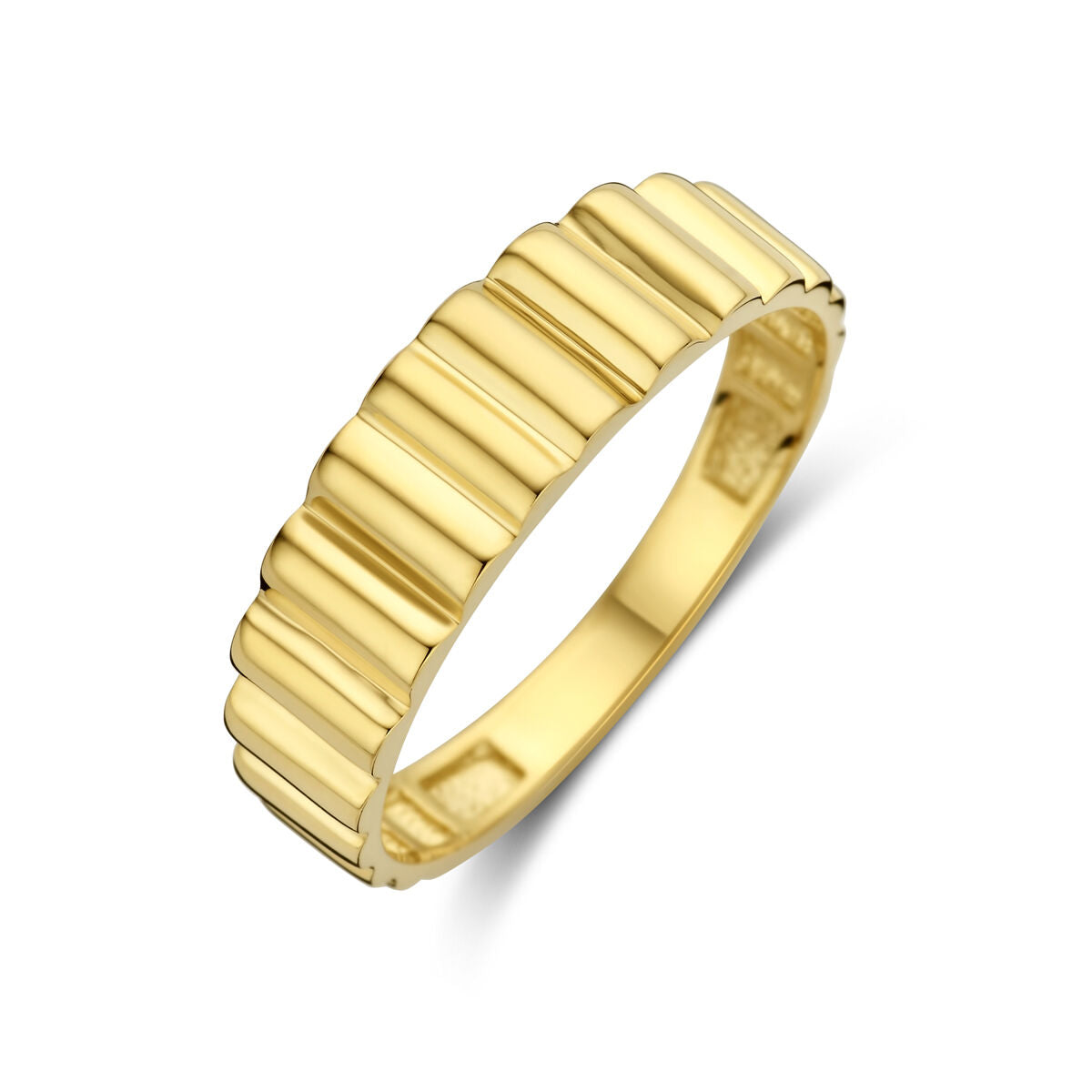 Anillo de oro amarillo de 14 quilates con diseño estriado y acabado brillante.