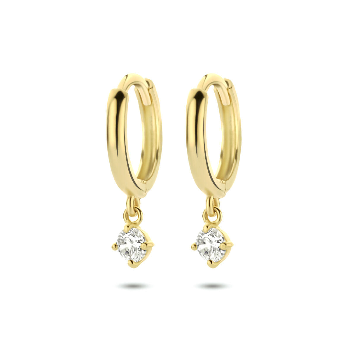 Pendientes de aro de oro amarillo de 14K con zircón colgante.