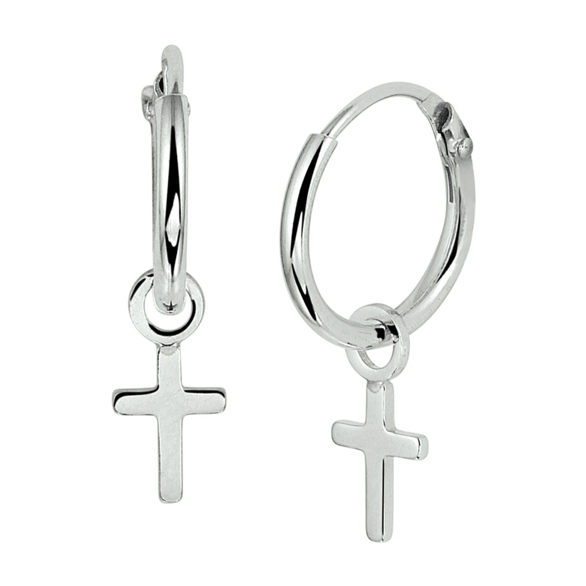 Aros de plata rodiada con colgante en forma de cruz.