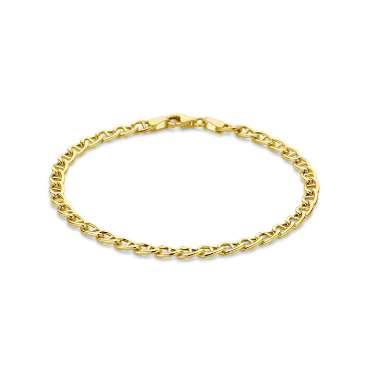 Een tijdloze Van der Kooij Collectie armband van 14K geelgoud, 4,0 mm breed en 19 cm lang, met ovale ankerketting en karabijnsluiting, elegante presentatie op een witte achtergrond.