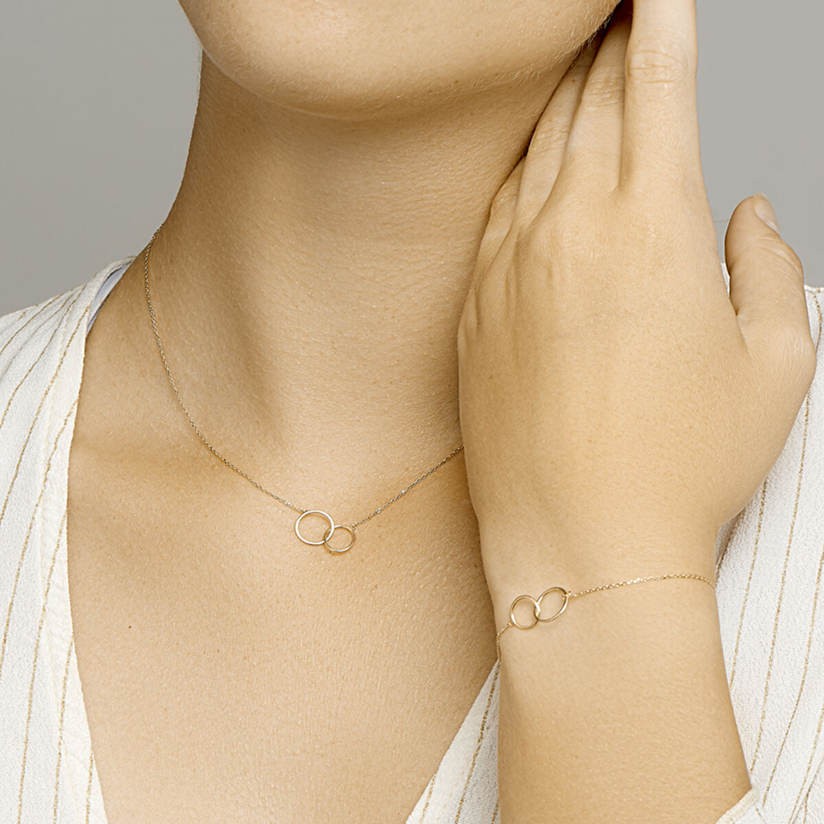 Pulsera de oro de mujer con círculos 14K