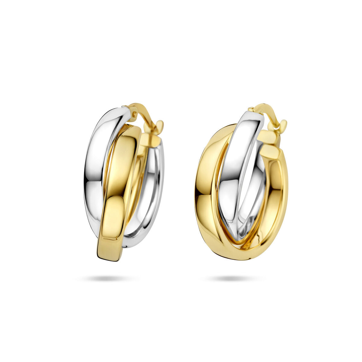 Aros bicolores de 14k en oro amarillo y blanco con un diseño entrelazado.