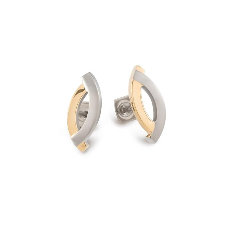 Pendientes bicolor de titanio con forma ovalada y acabado pulido en tonos plateado y dorado.