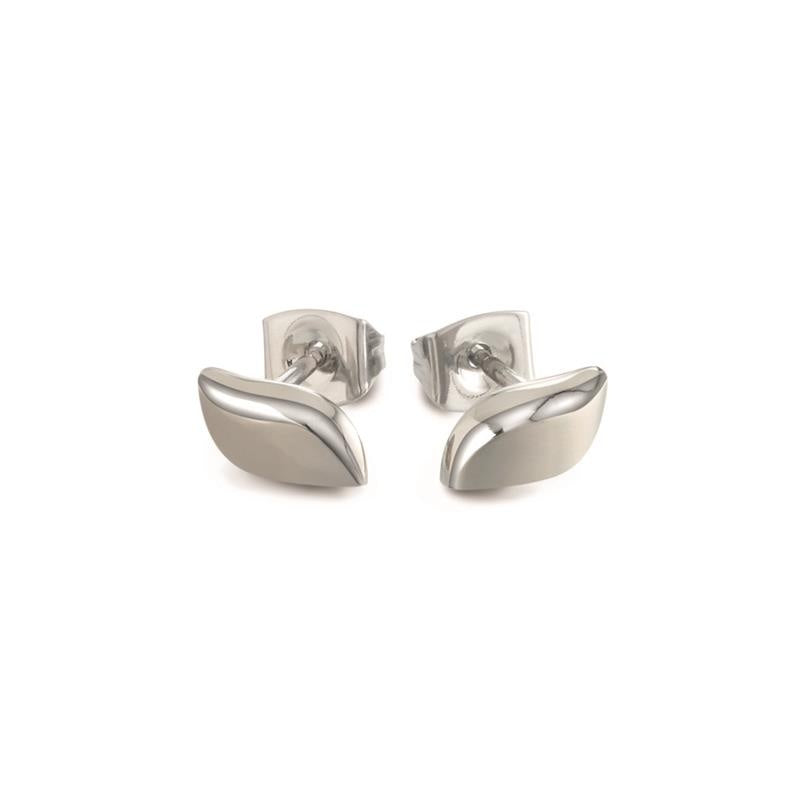 Pendientes de titanio con diseño ovalado y acabado pulido.