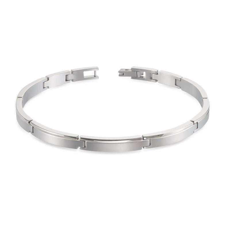Pulsera de titanio plateada con eslabones rectangulares y acabado mate.