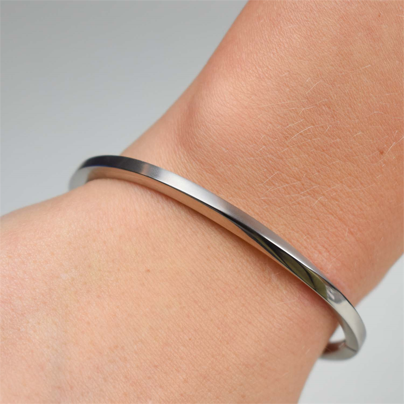 Pulsera de titanio 03011-01