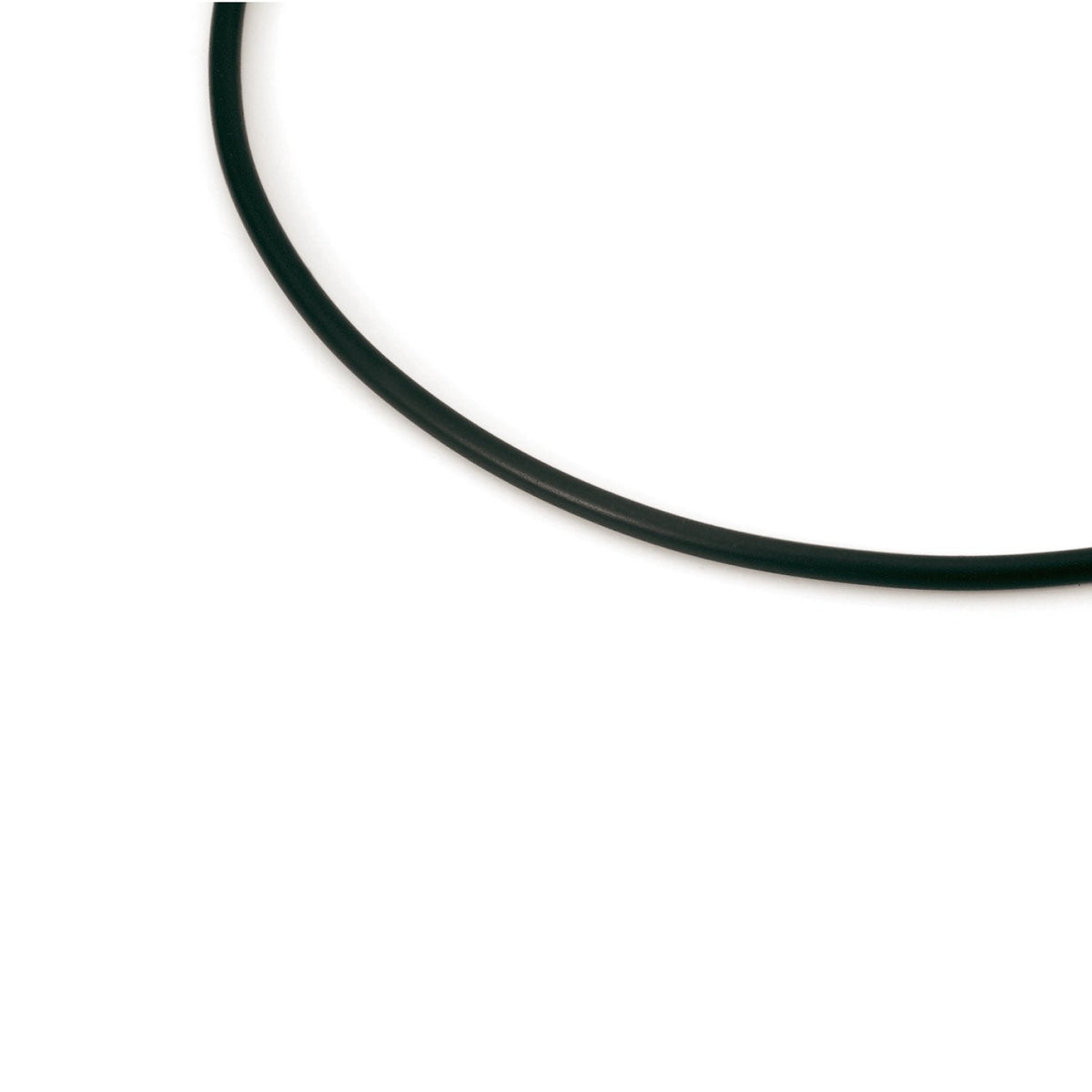 Collar de titanio con longitud ajustable y acabado en goma negra.