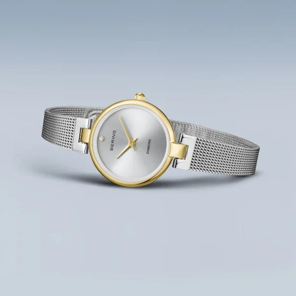 Reloj de mujer Bering – Classic, chapado en oro con banda milanesa de plata