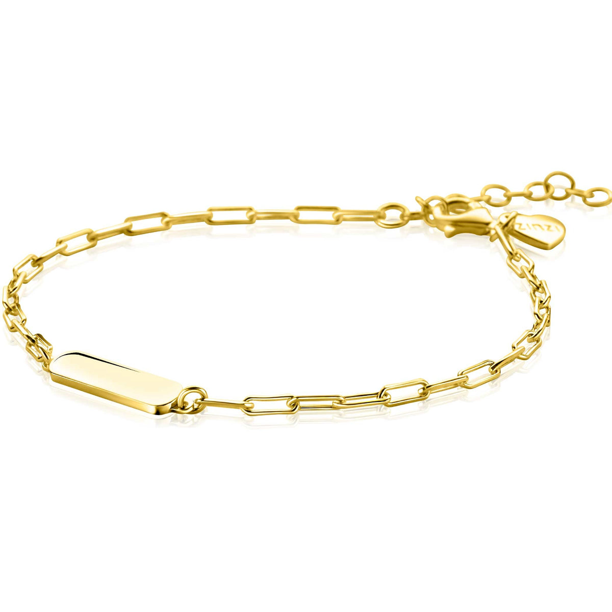 Pulsera dorada con eslabones y un colgante rectangular.