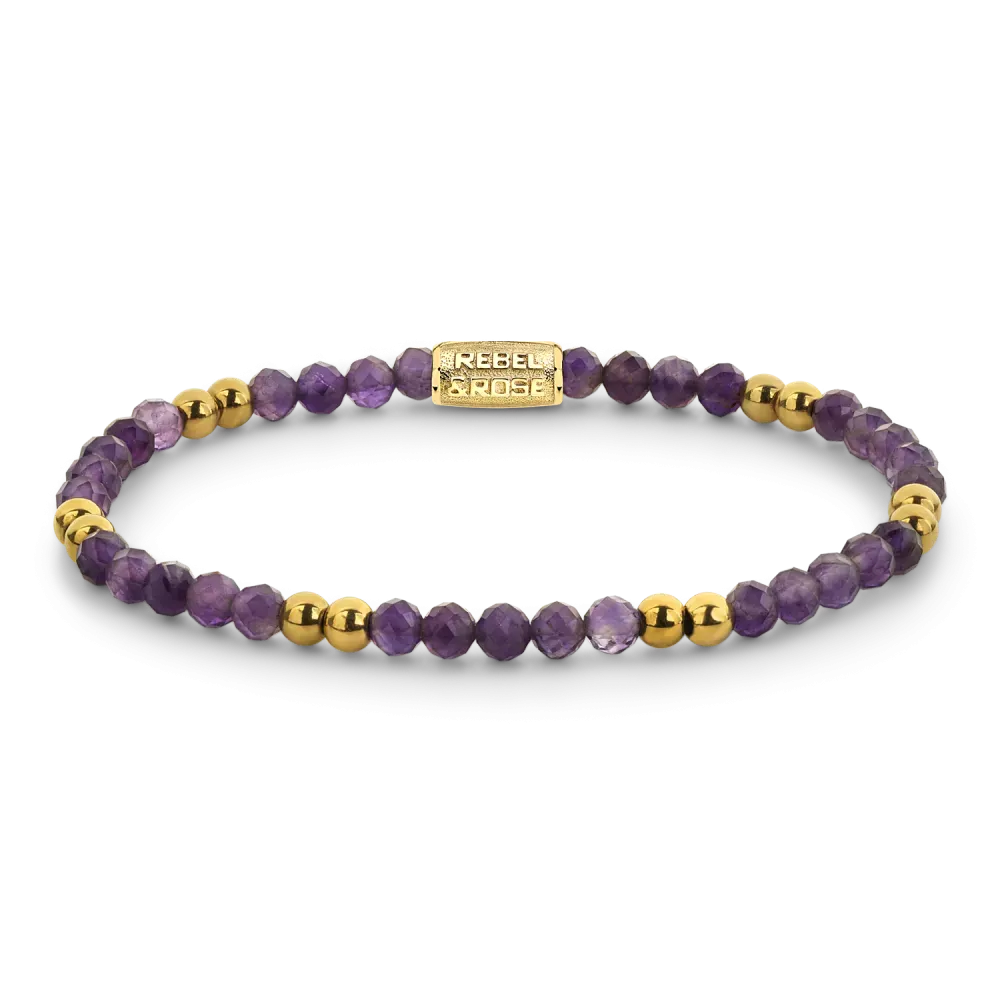 Pulsera de piedras de amatista morada y detalles en oro amarillo.