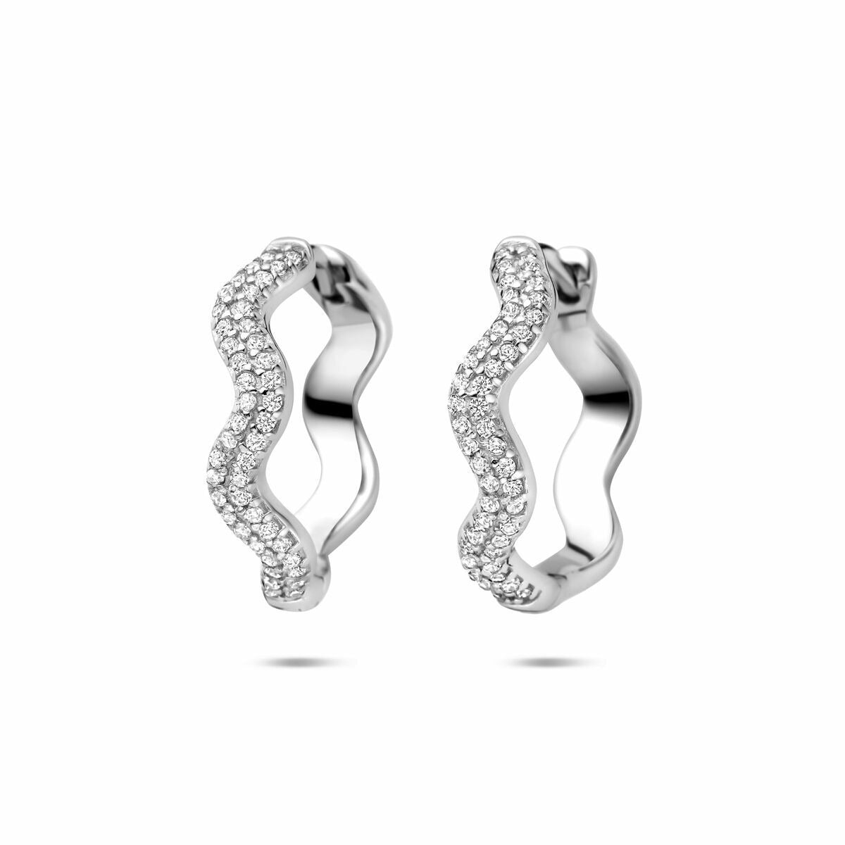 Aros de plata con circonitas, de 20 mm, en forma ondulada y brillante.