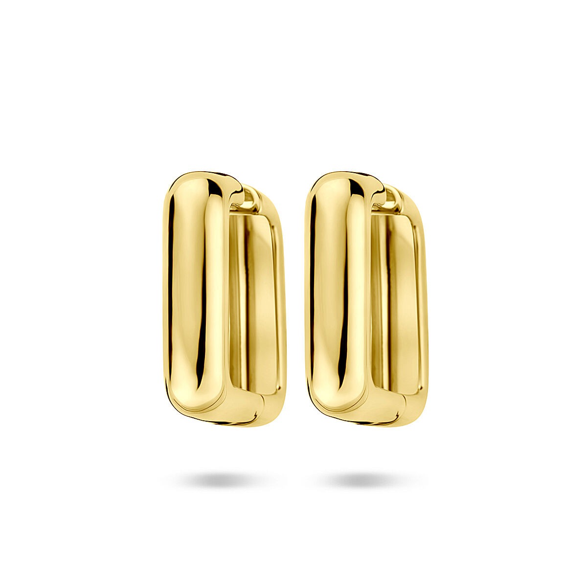 Pendientes de aro dorados, con forma rectangular y acabado pulido, miden 25 x 7 mm.