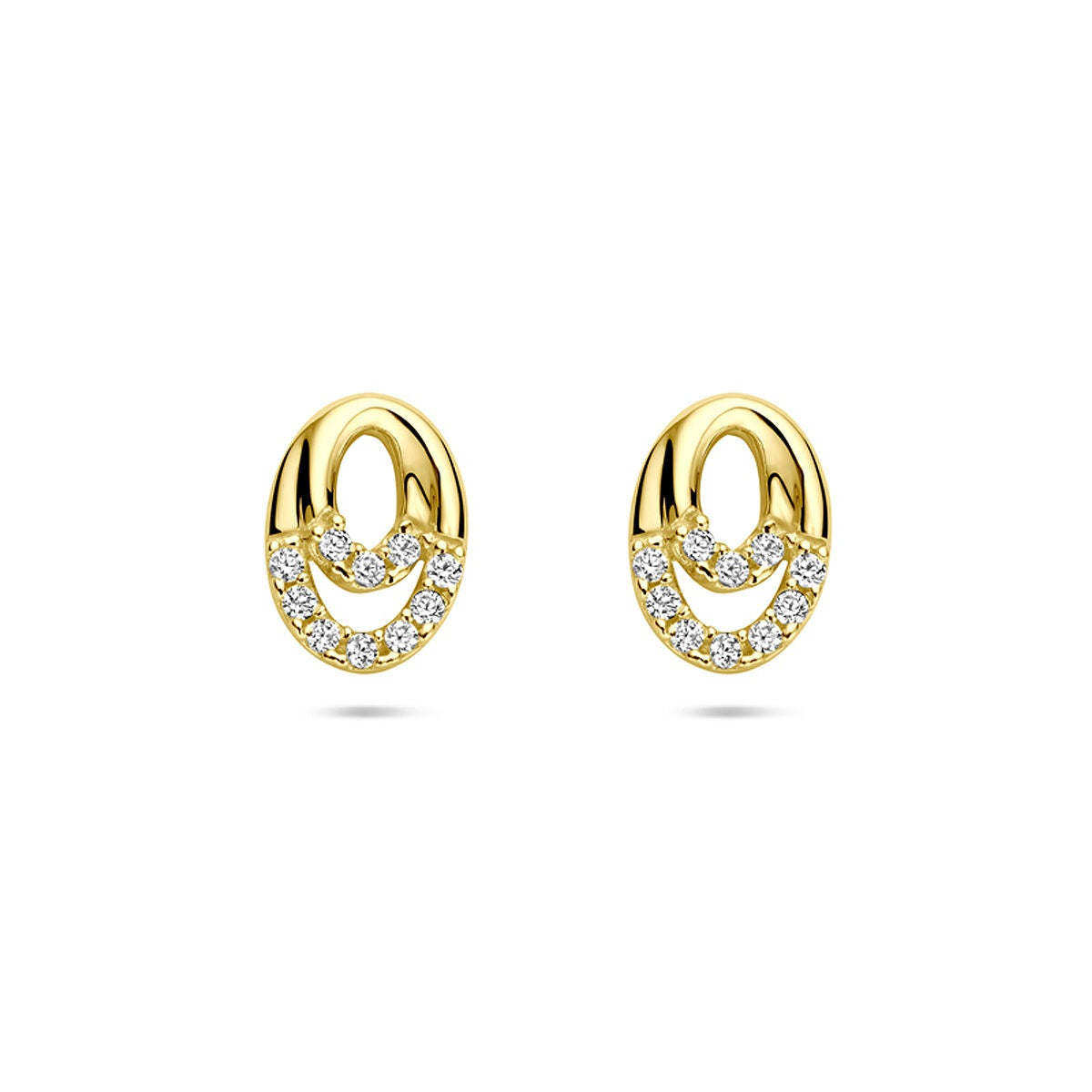 Pendientes de oro de 14k con circonitas en engaste de entourage, forma ovalada.
