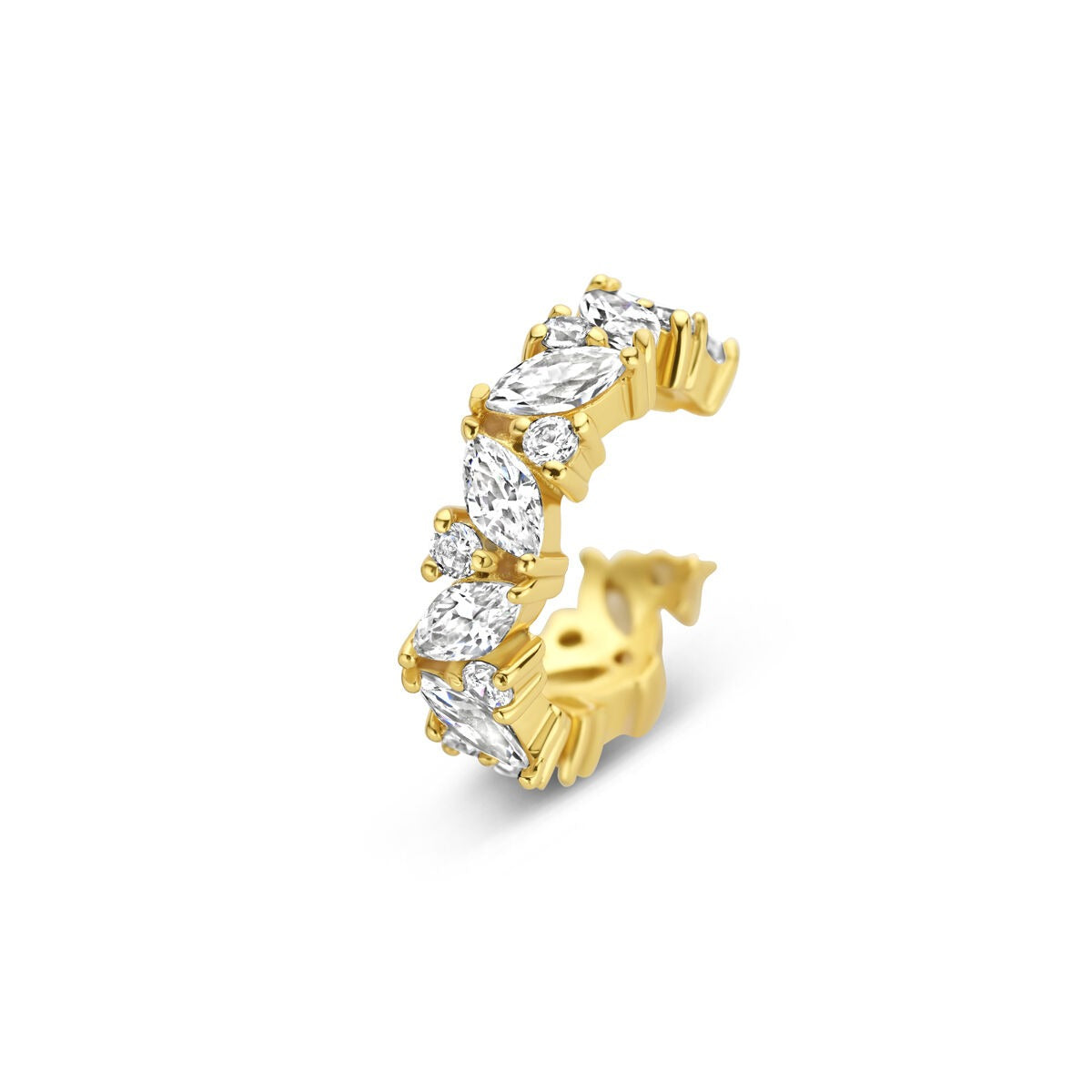 Ear cuff de plata dorada con circonitas, diseño curvado y brillante sin necesidad de perforación.