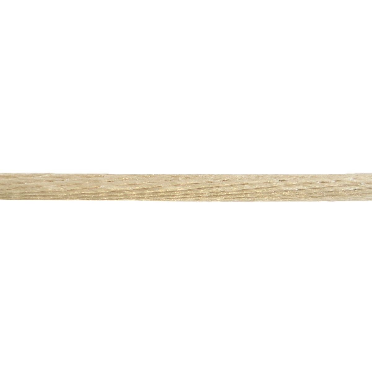 Cordón de satén beige de 38 cm, ideal para crear tu propia pulsera de nudos.