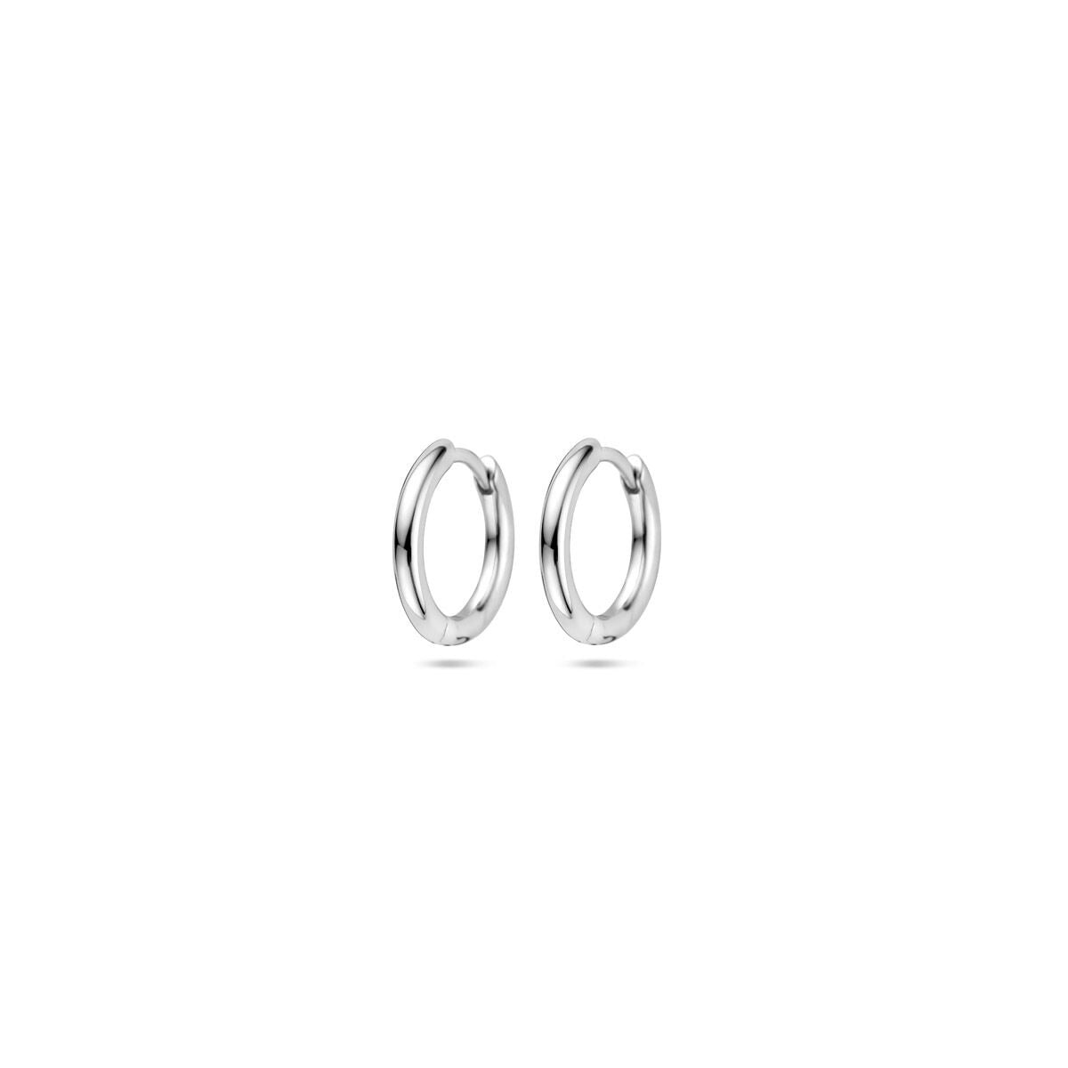 Pendientes de aro de plata 925 con acabado en rodio, de 2 mm de grosor.