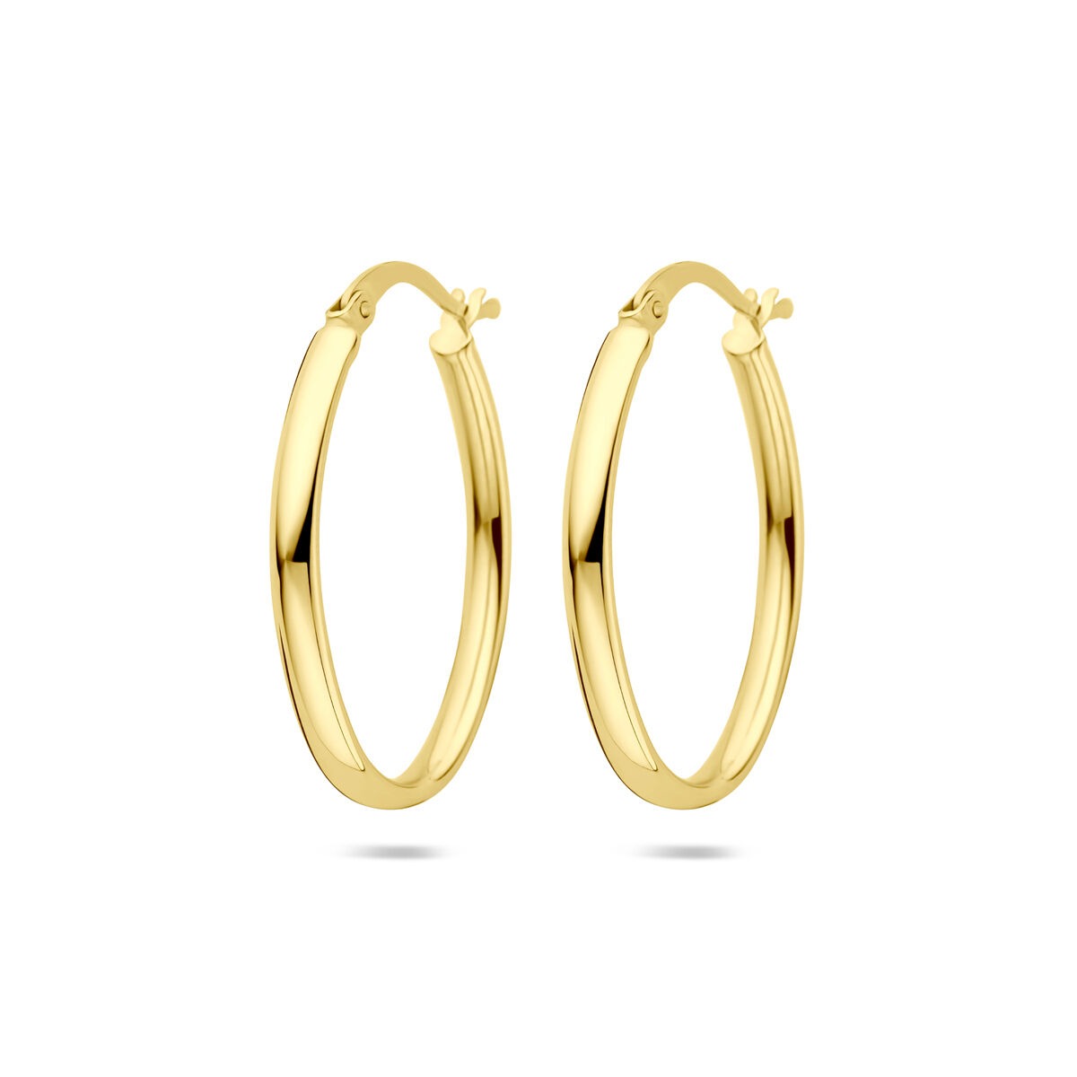 Aros de oro amarillo de 14 quilates con un diseño liso y brillante.