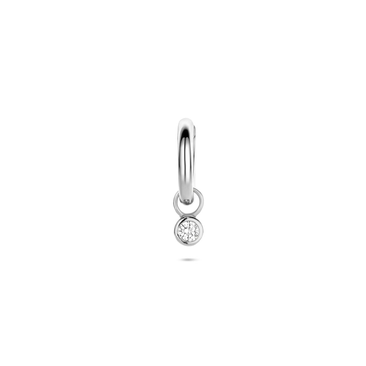 Aro de plata rodiada con zirconia, diseño sencillo y brillante, colgante circular.