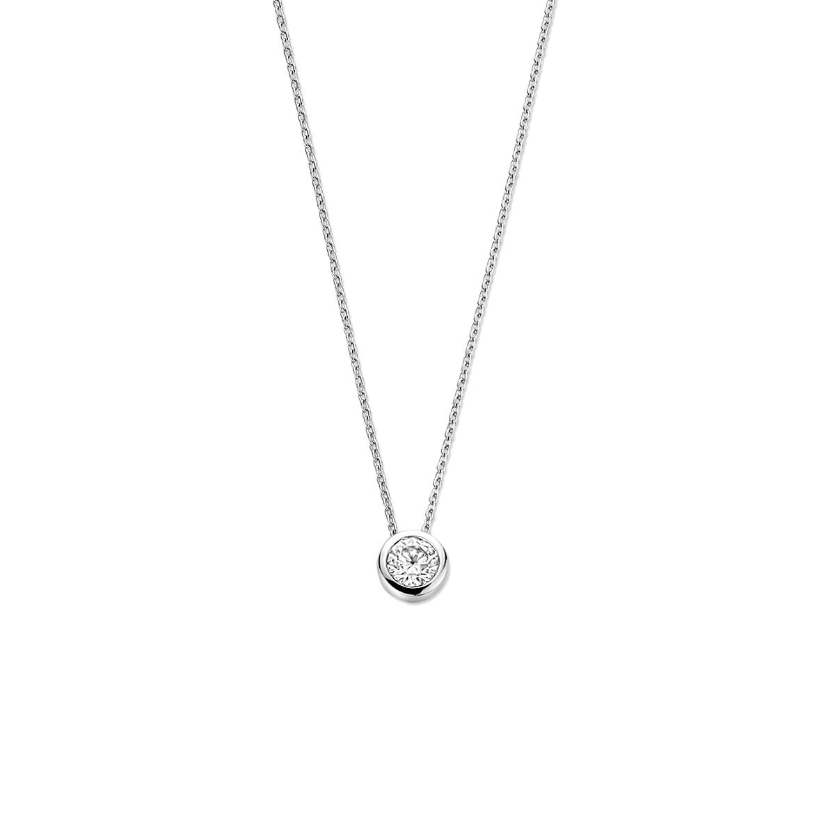 Collar de plata con colgante de circonita en estilo solitario.