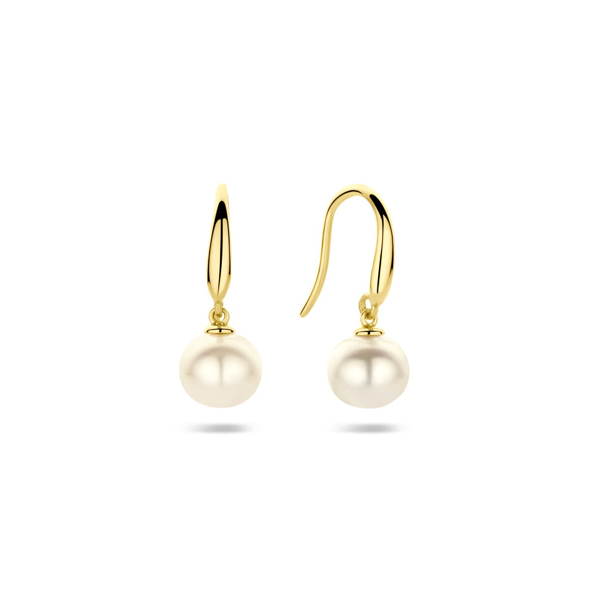 Aros de oro amarillo de 9k con perla de agua dulce