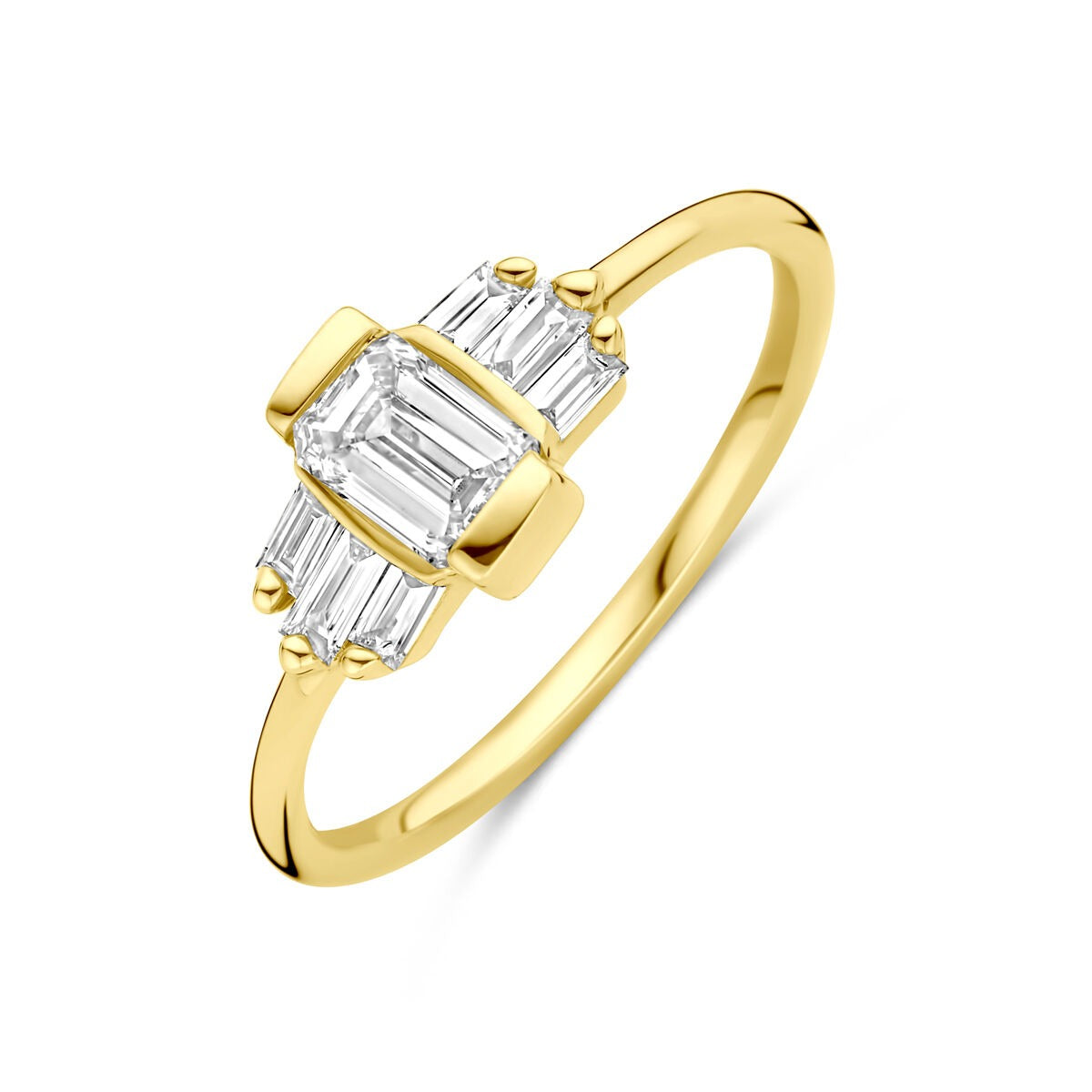 Anillo de dama de oro amarillo de 14k con diamantes lab-grown de 0.64ct y diseño de 7mm de ancho.